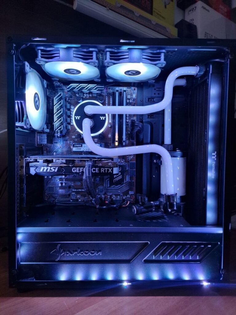 Custom PC build από το Ultimate PC Build