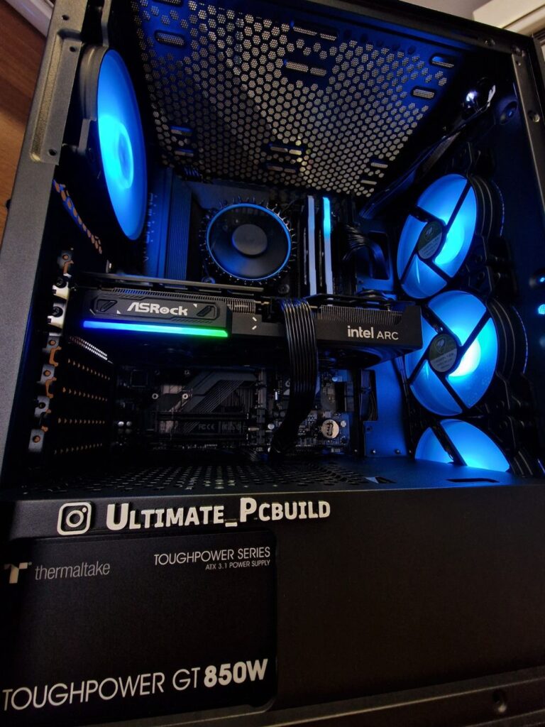 Custom PC build από το Ultimate PC Build
